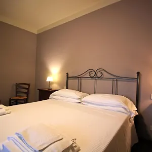 https://agriturismo-casale-dello-sparviero.it-tuscanyhotel.com